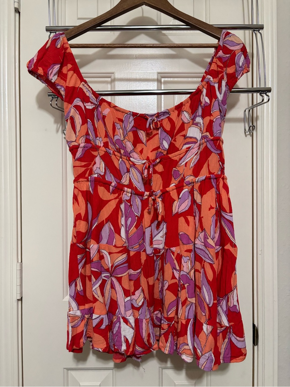 NWOT Bright Red Floral Scoop-Neck Women’s Blouse with Purple Accents